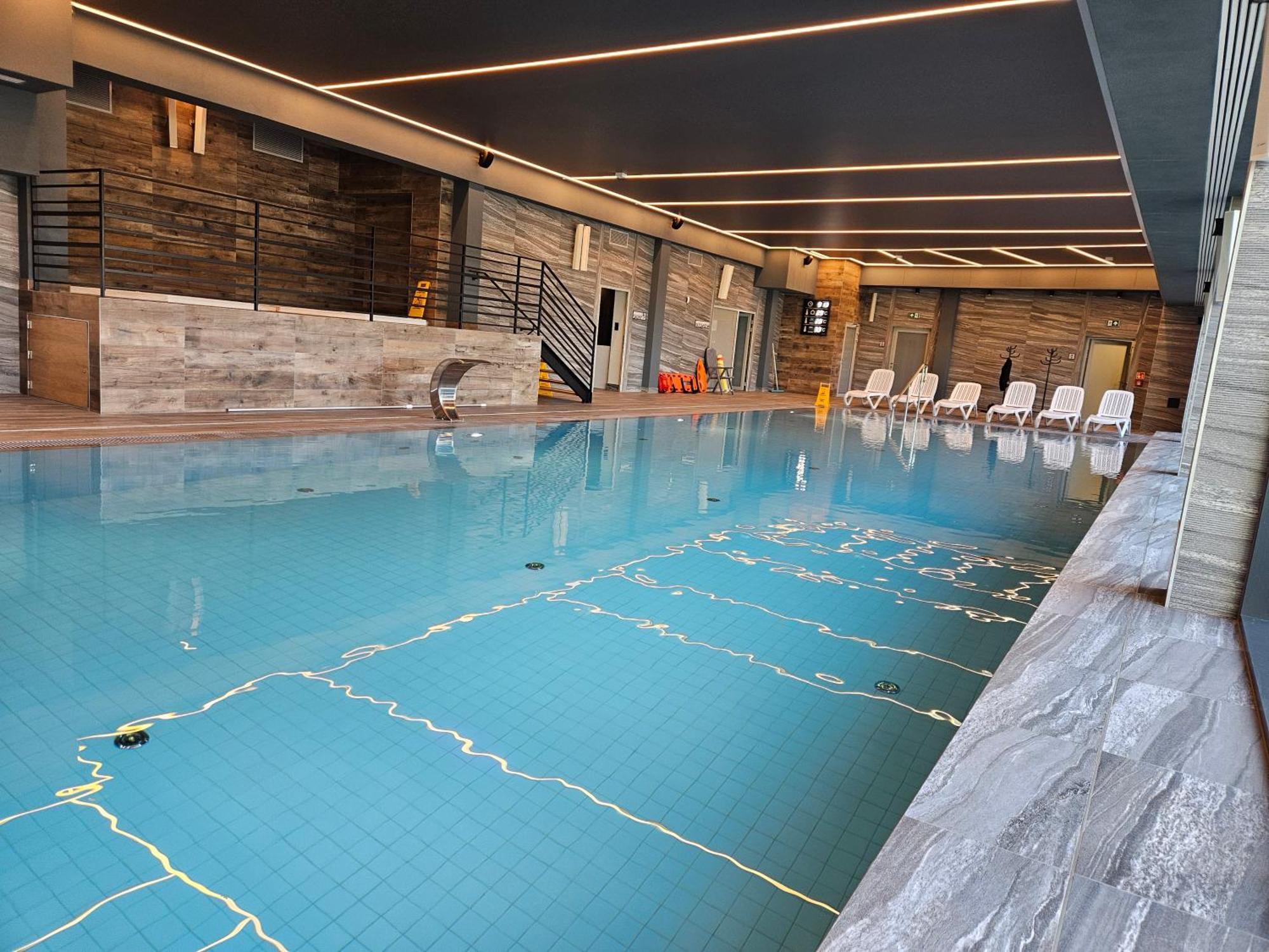 Moreno Kasprowicza 20 C Basen Sauny Fitness *